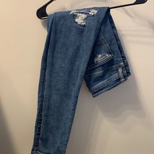 American eagle distressed size 8 SHORT length jegging